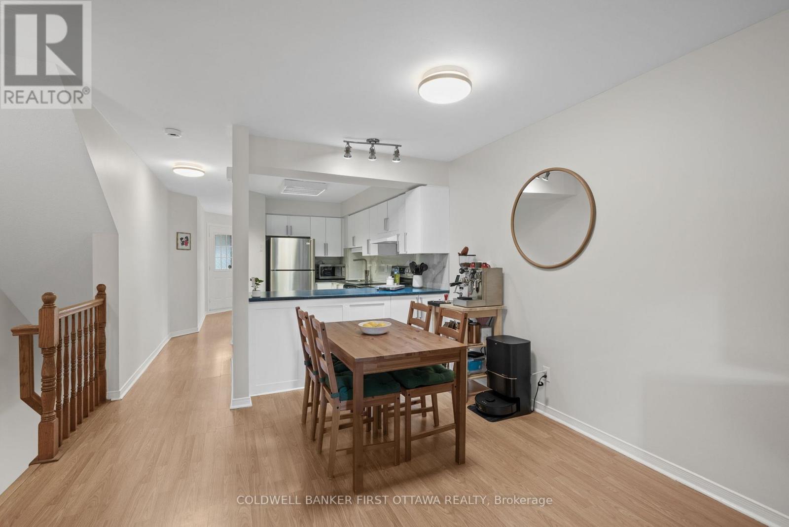 386 BRISTON PRIVATE - 12