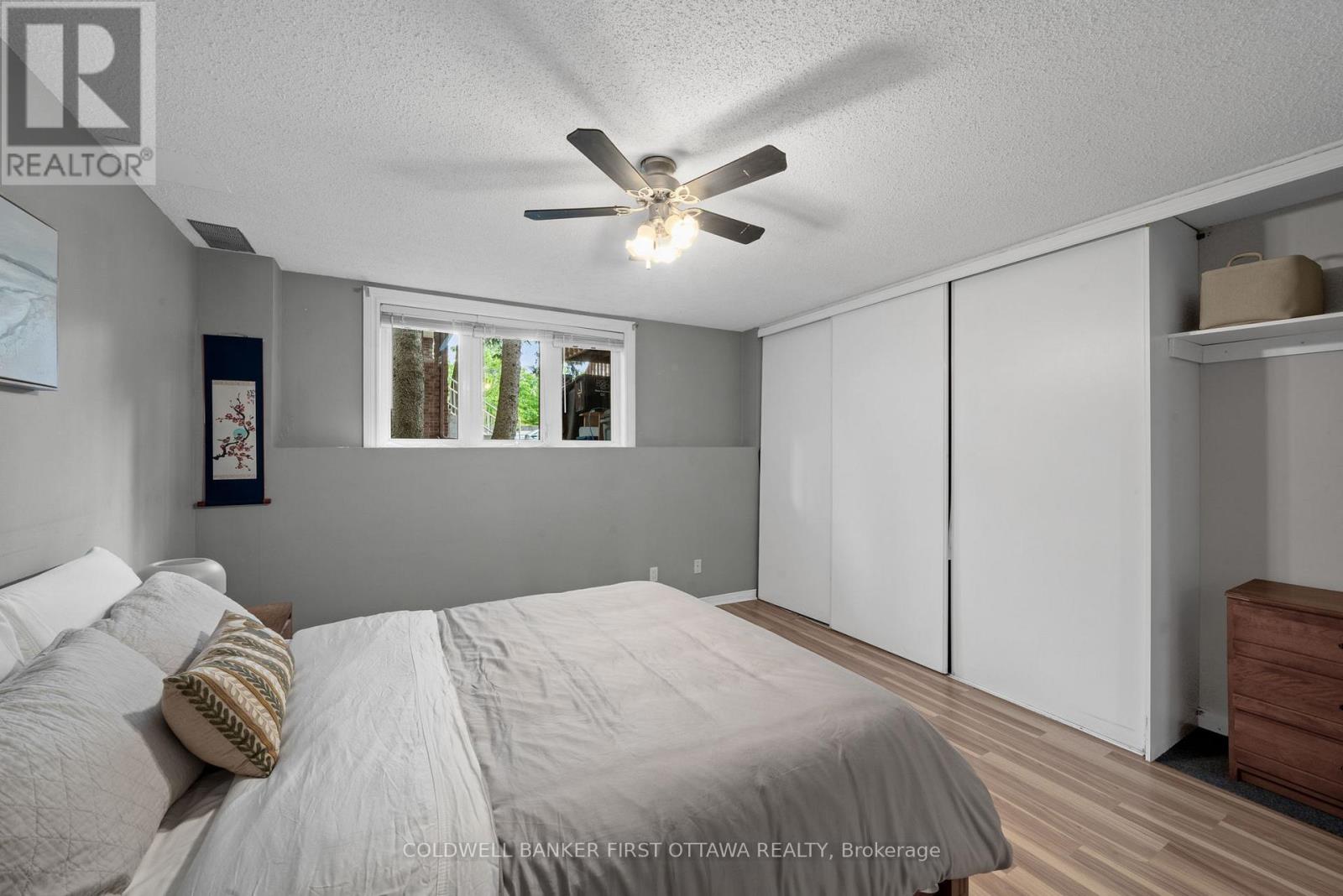 386 BRISTON PRIVATE - 19