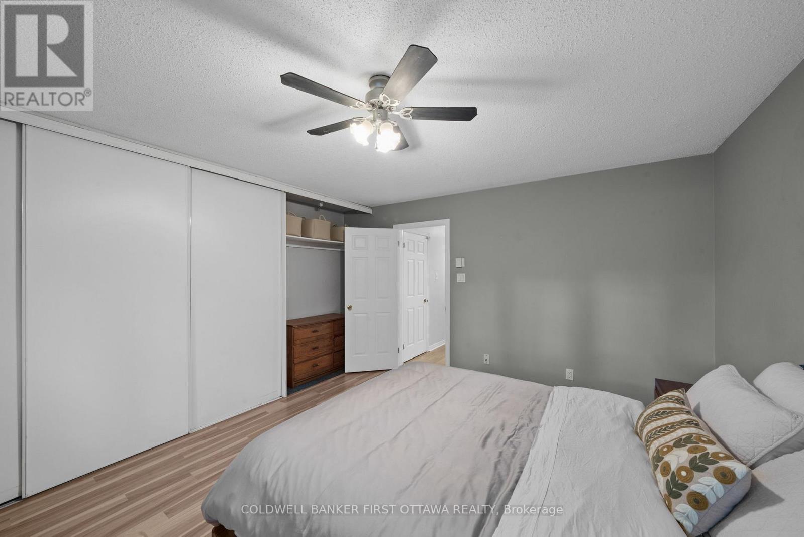 386 BRISTON PRIVATE - 21
