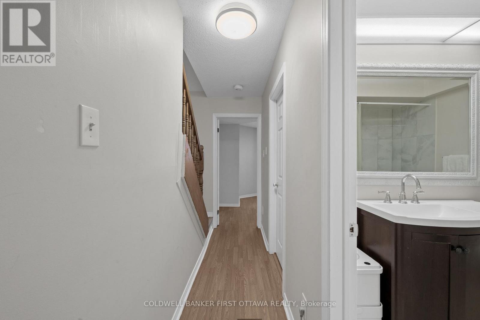 386 BRISTON PRIVATE - 23