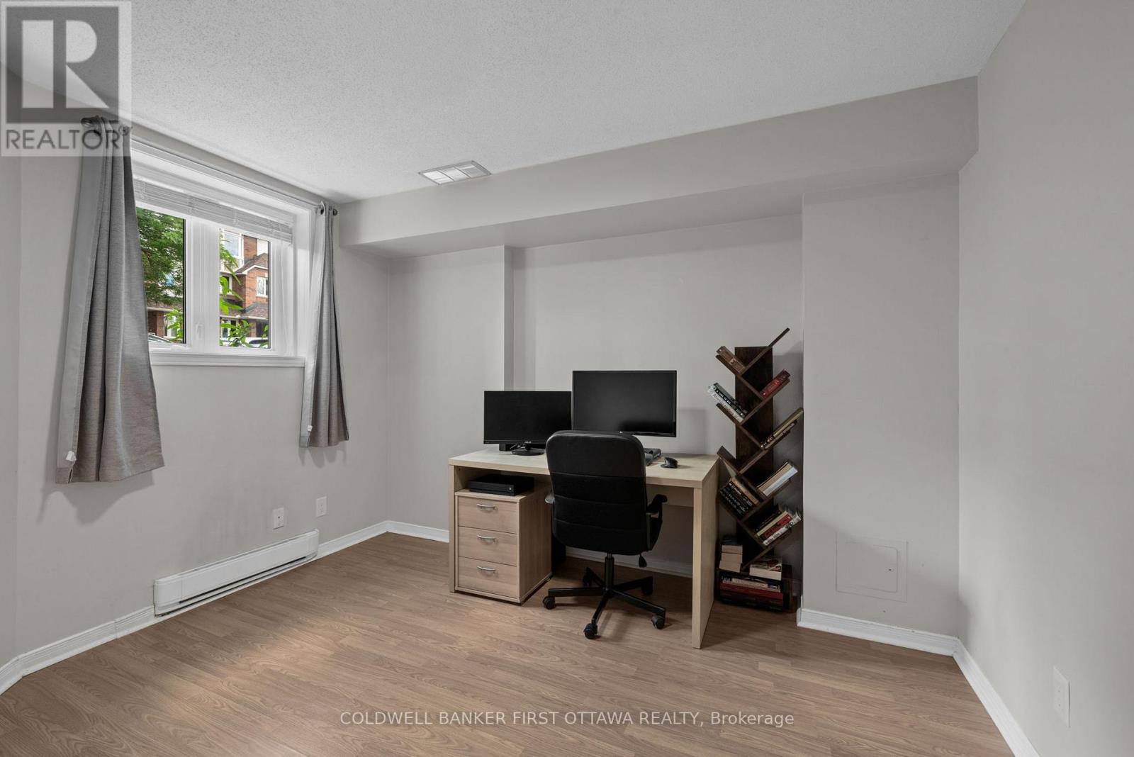 386 BRISTON PRIVATE - 24