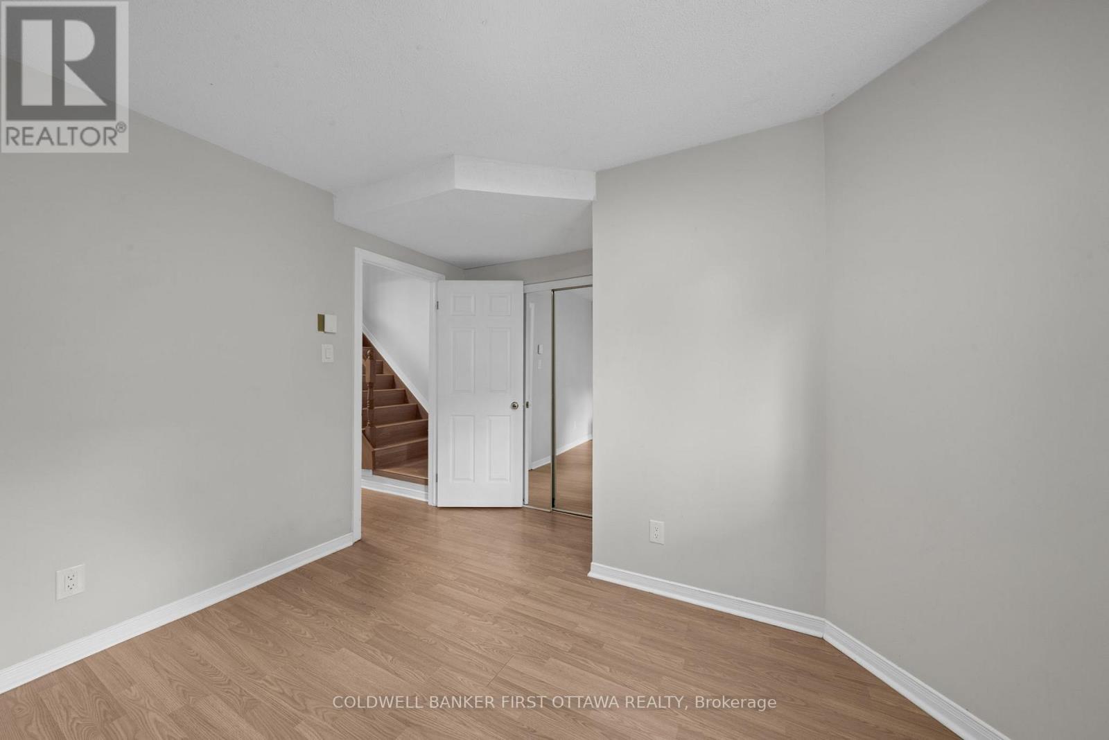 386 BRISTON PRIVATE - 26