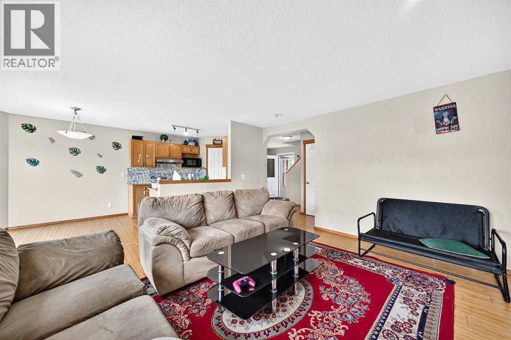 145 Martinvalley Crescent NE — photo 11