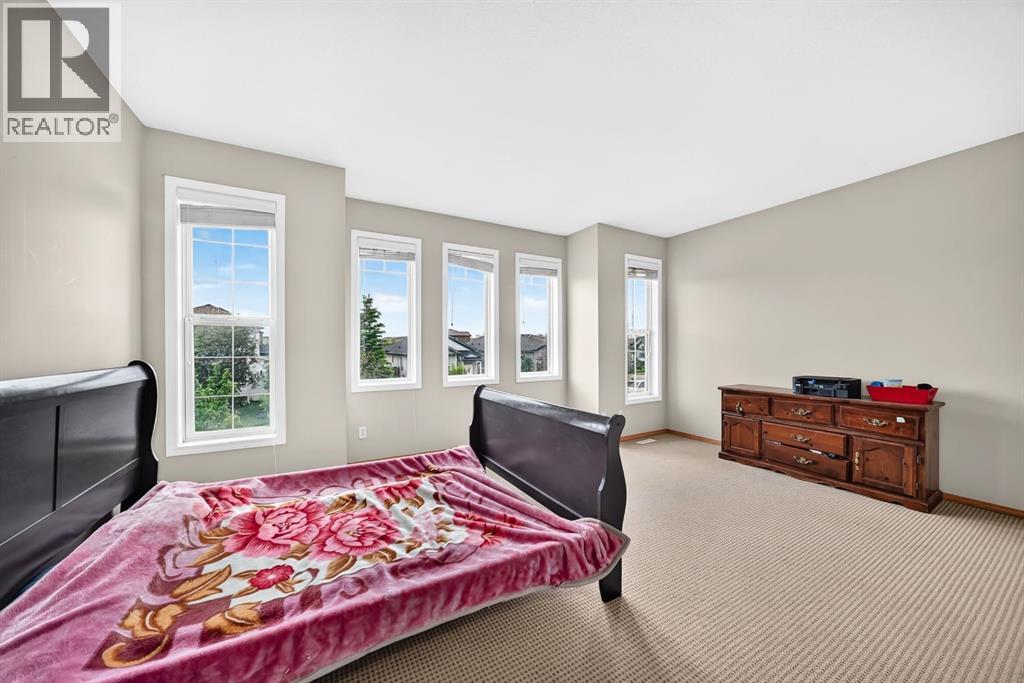 145 Martinvalley Crescent NE — photo 33