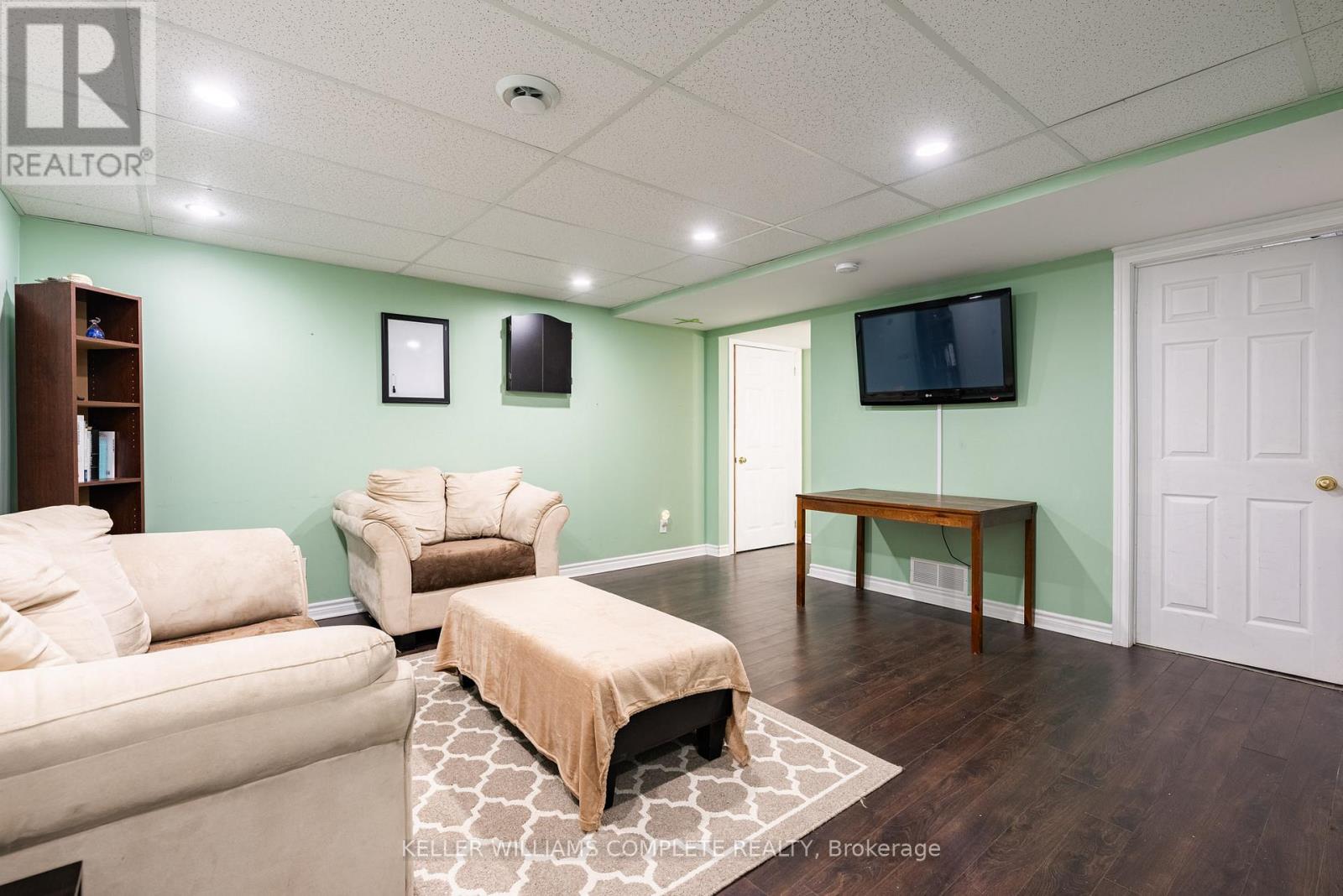 3486 EAST MAIN STREET - 32