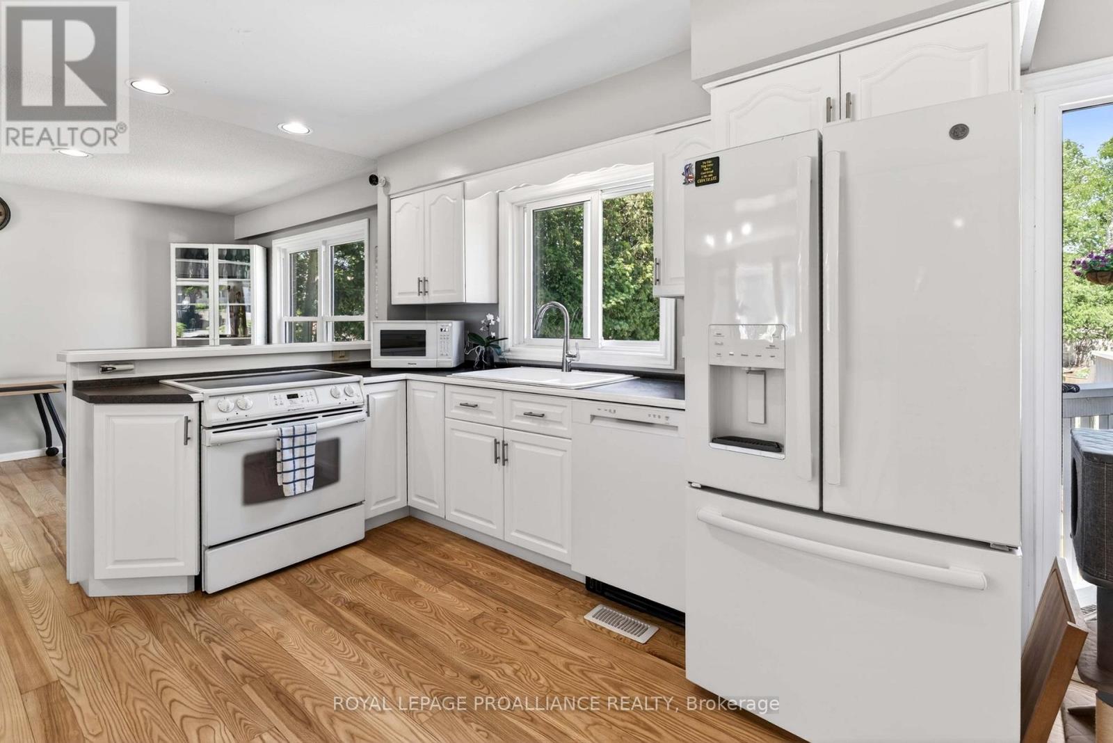 393 STEWART BOULEVARD - 10