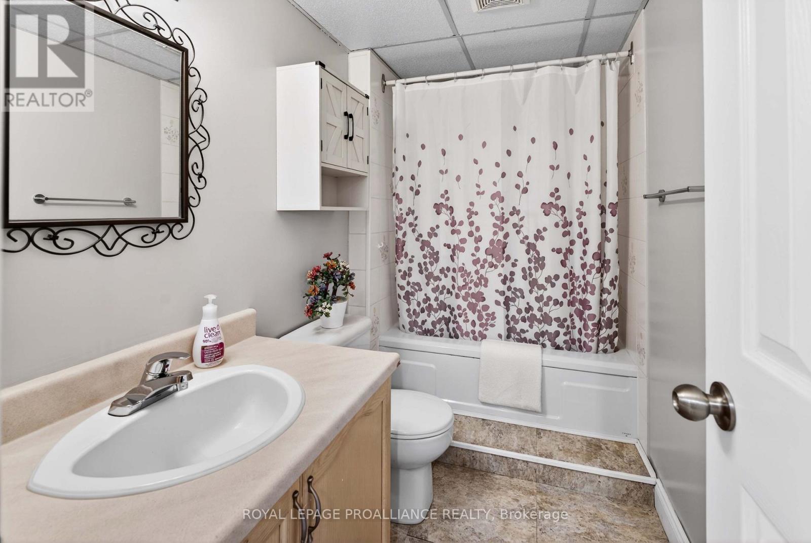 393 STEWART BOULEVARD - 22