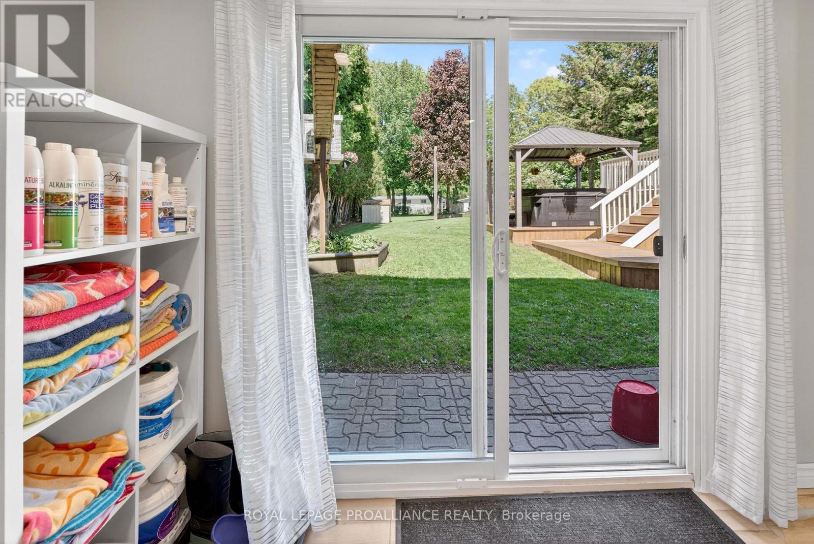 393 STEWART BOULEVARD - 27