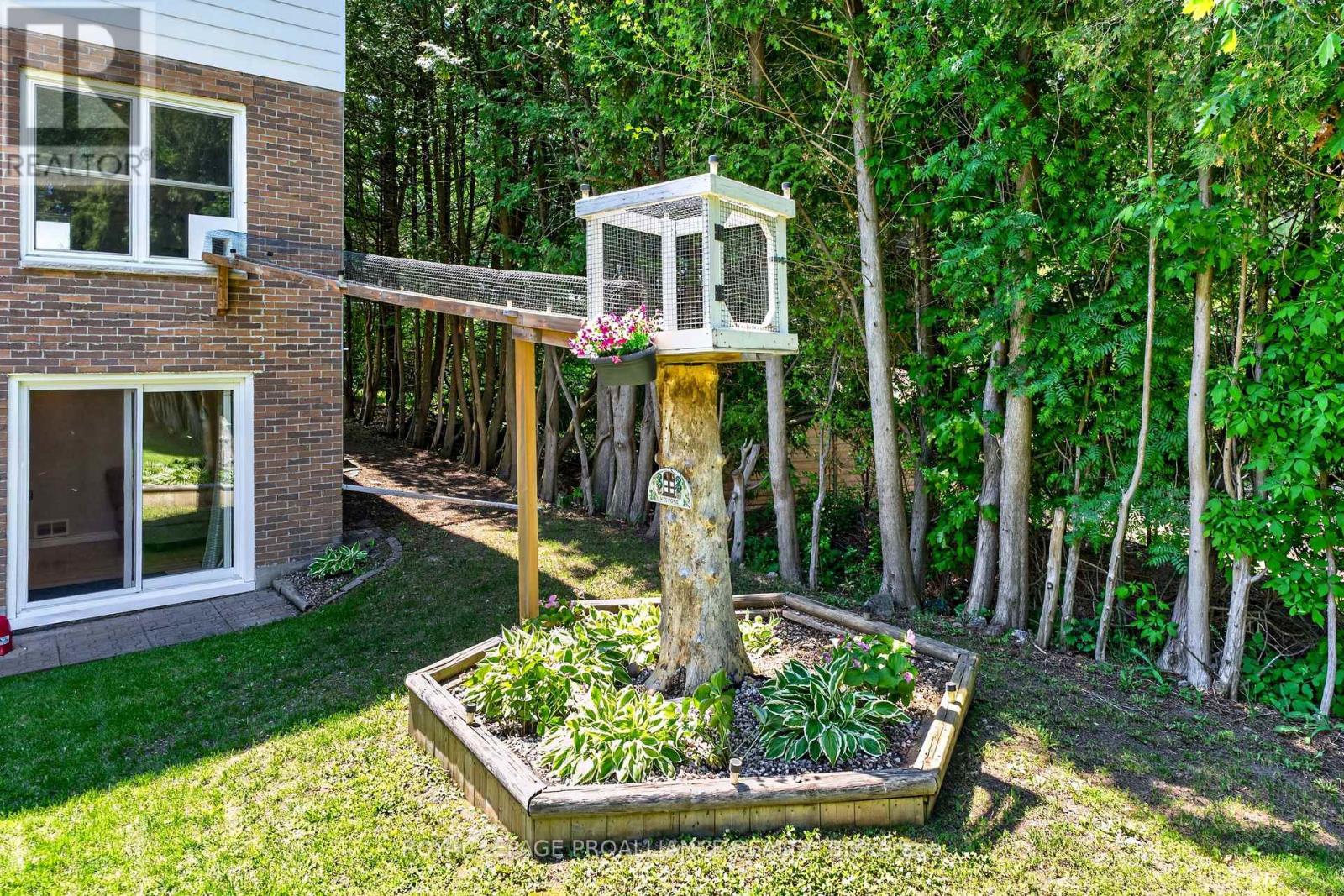 393 STEWART BOULEVARD - 32