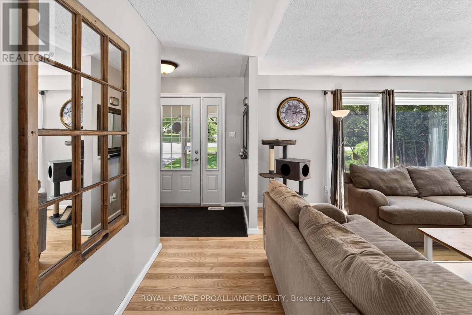 393 STEWART BOULEVARD - 5