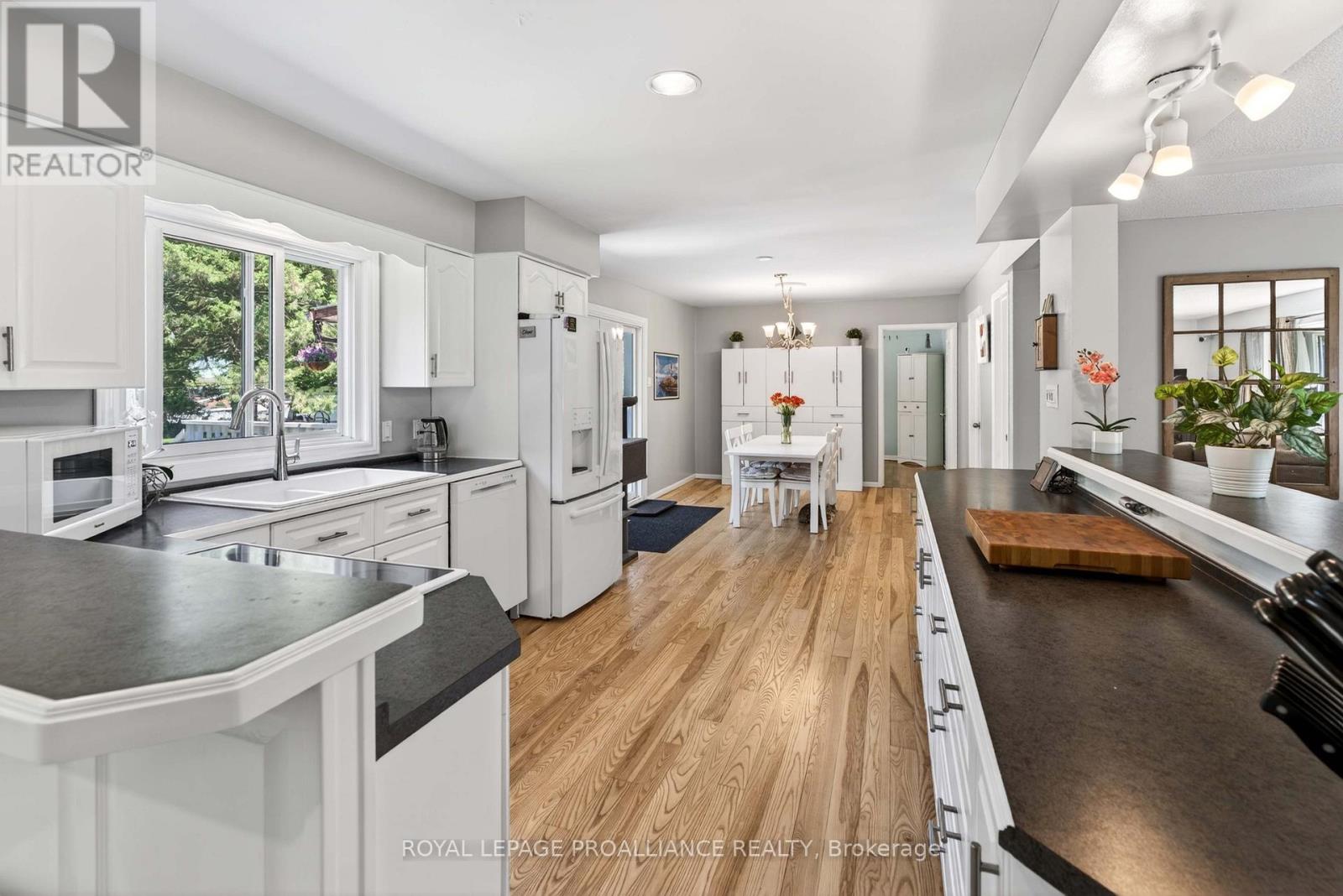 393 STEWART BOULEVARD - 9