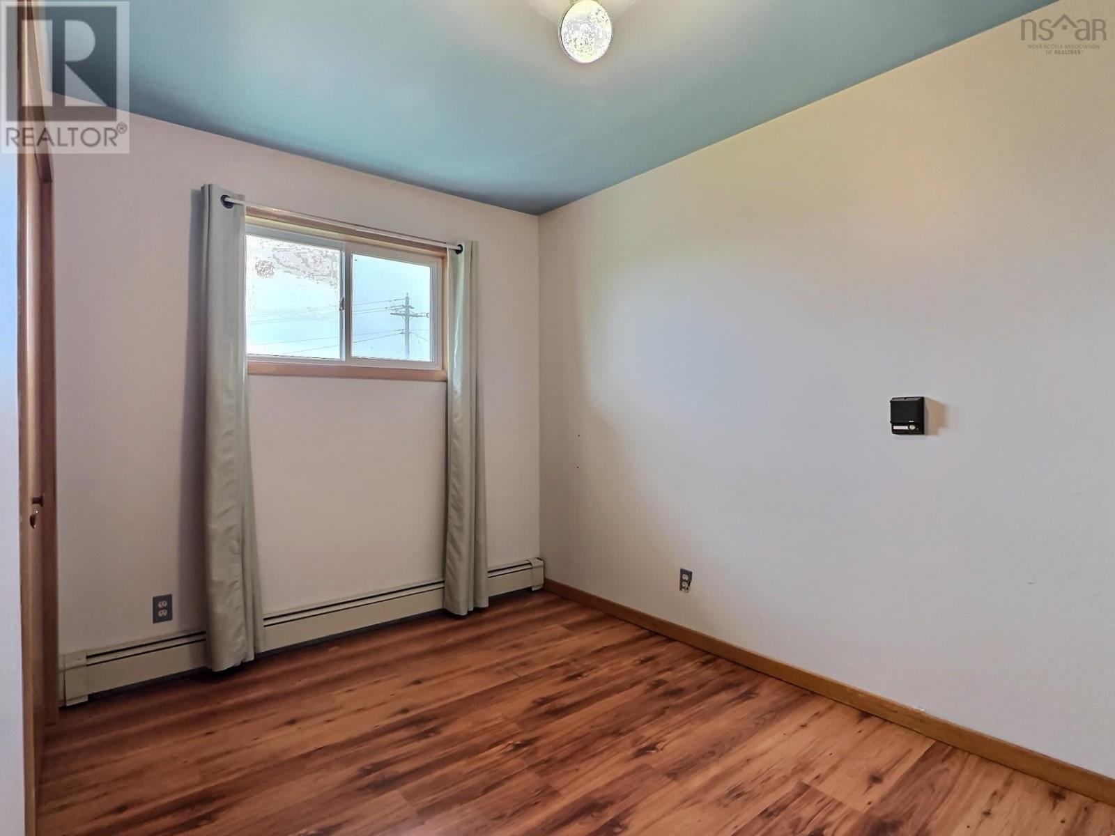 56 Lower Truro Road - 9