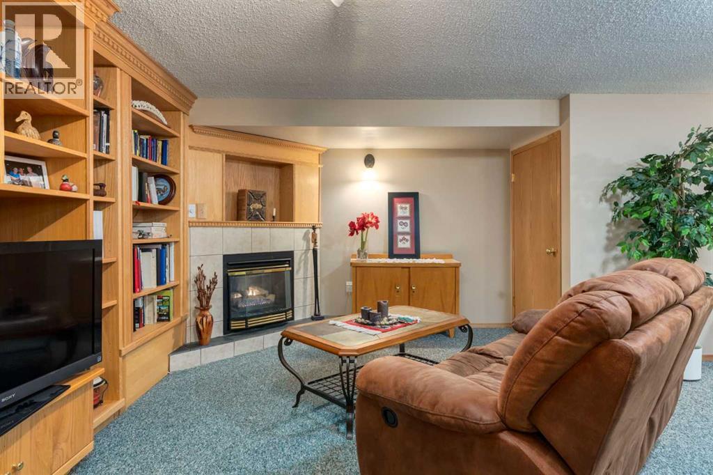 120 Silverthorn Way NW - 28