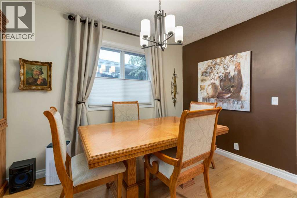 120 Silverthorn Way NW - 10