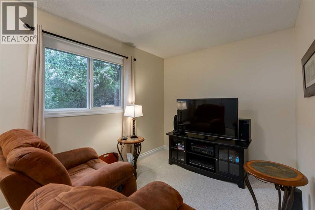 120 Silverthorn Way NW - 19