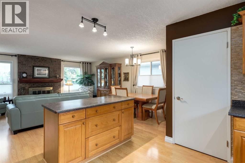 120 Silverthorn Way NW - 15