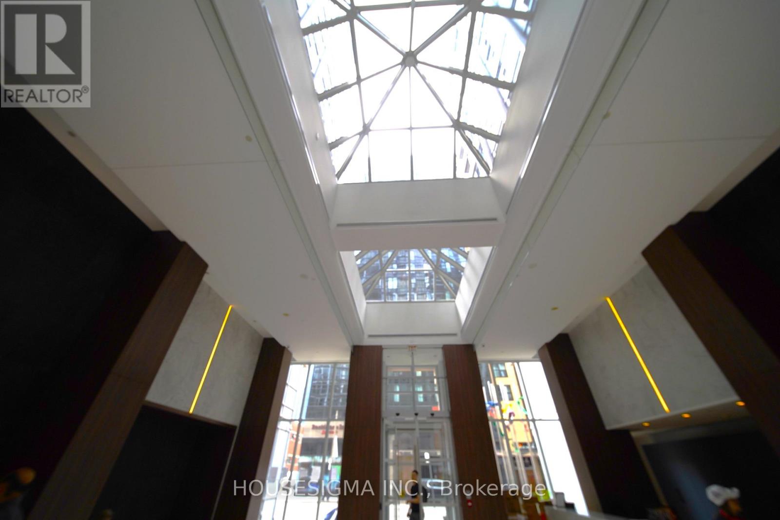 #222 270 WELLINGTON ST STREET W - 24