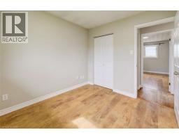 939 Strasburg Road, Kitchener, ON N2E1T6 Photo 17