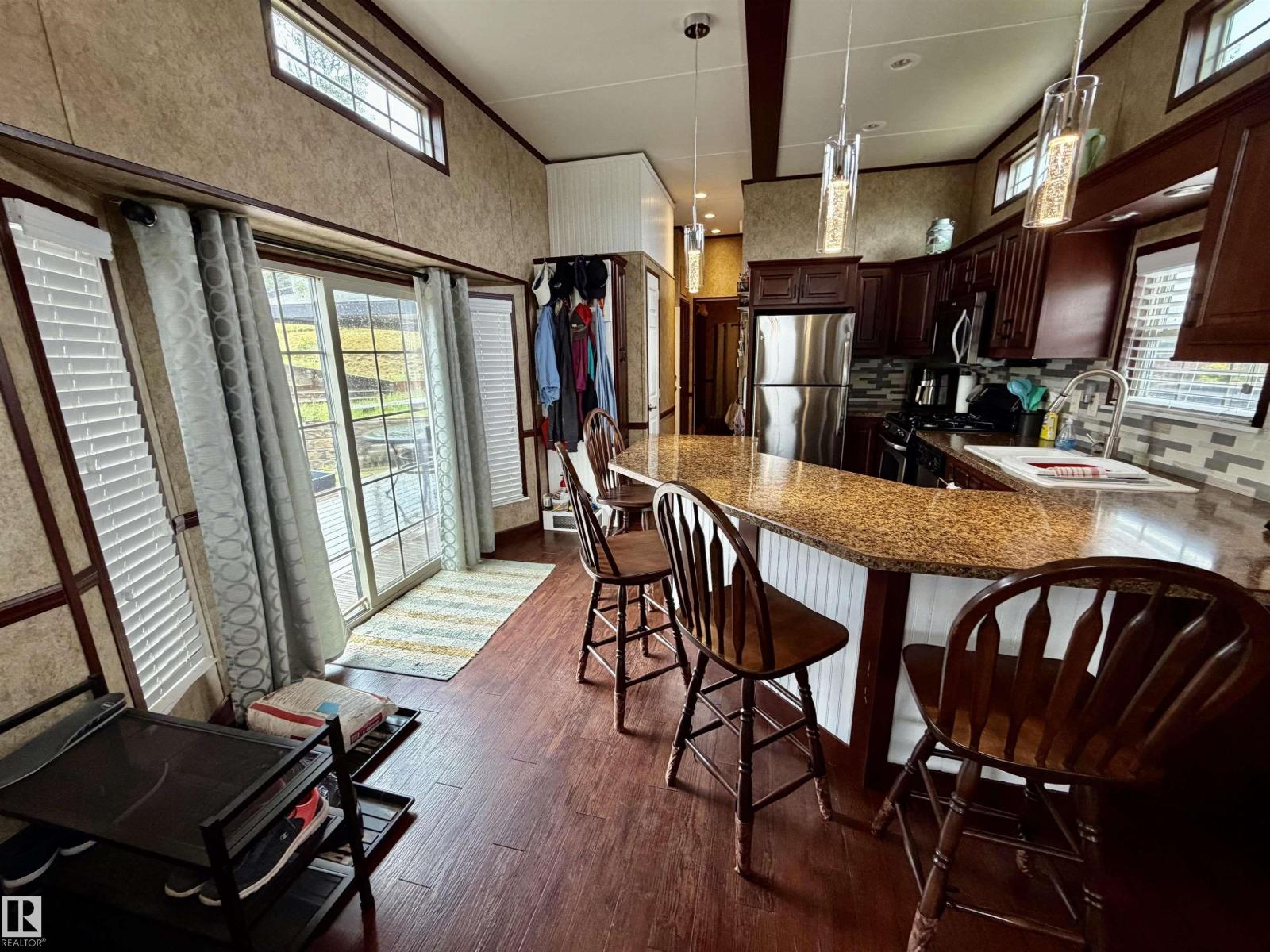 #134 454029 RGE ROAD 11 - 21