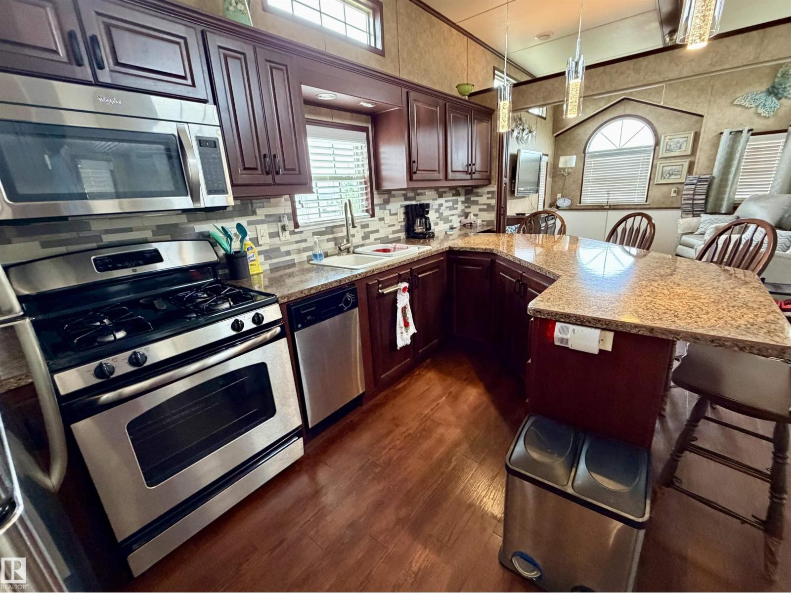 #134 454029 RGE ROAD 11 - 15