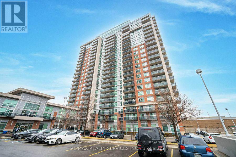 Photo of 215 Queen Street