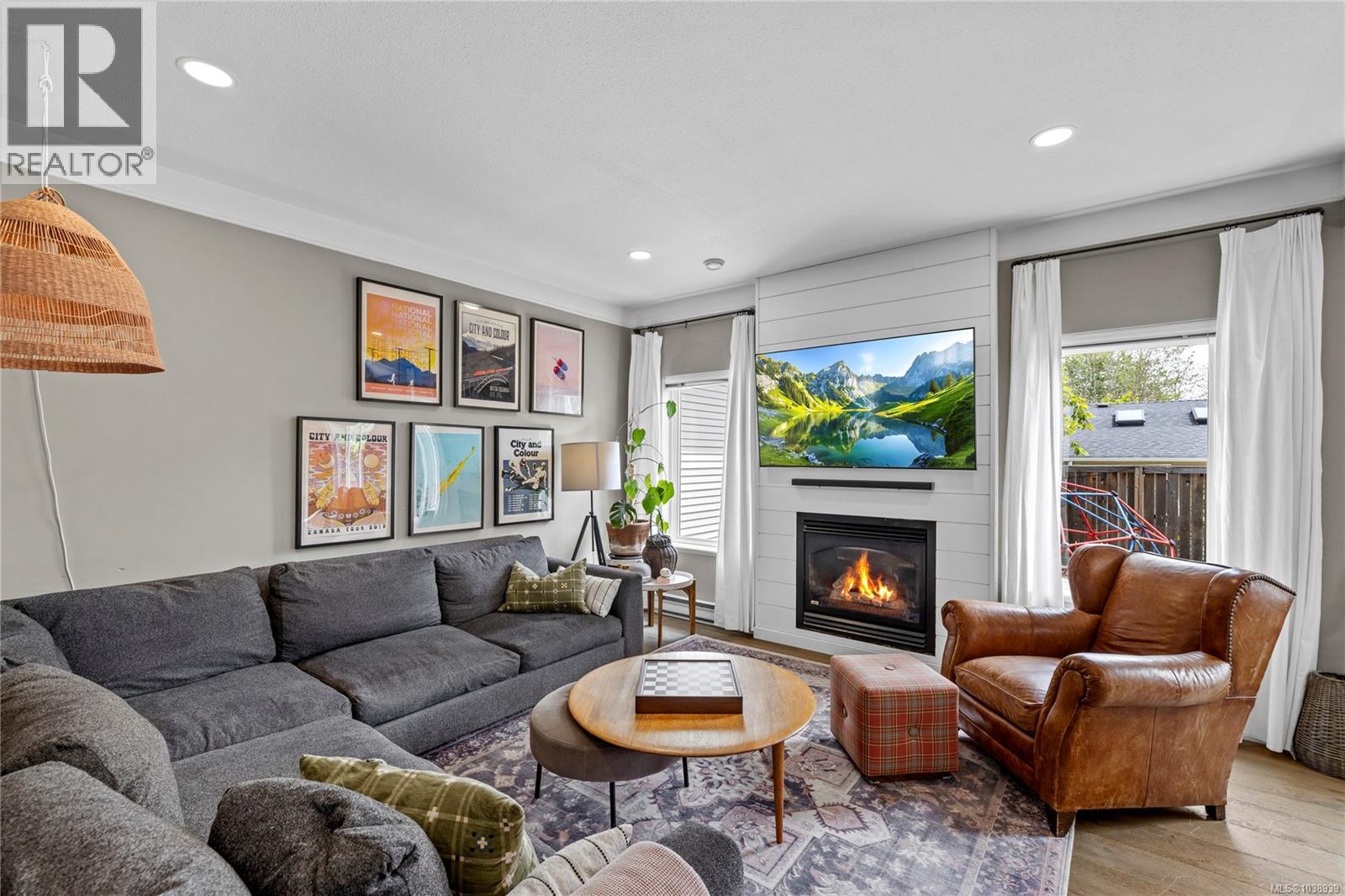 225 Crabapple Cres - 16