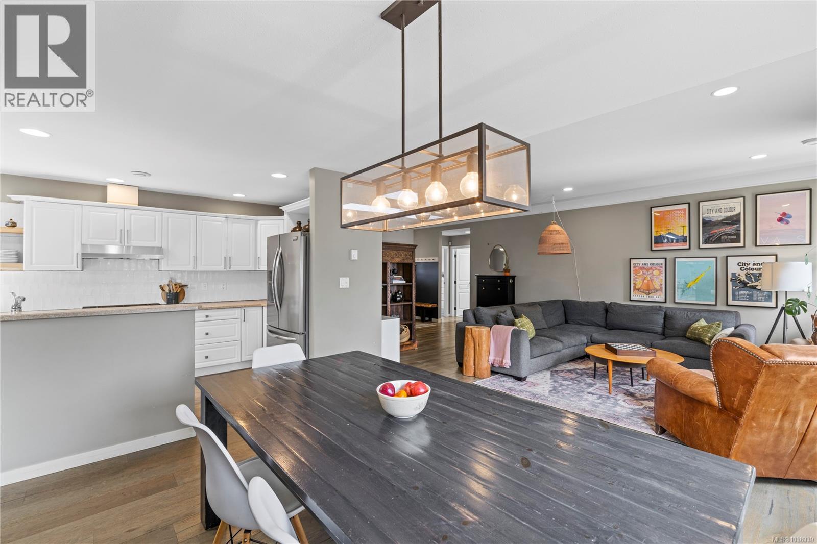225 Crabapple Cres - 25