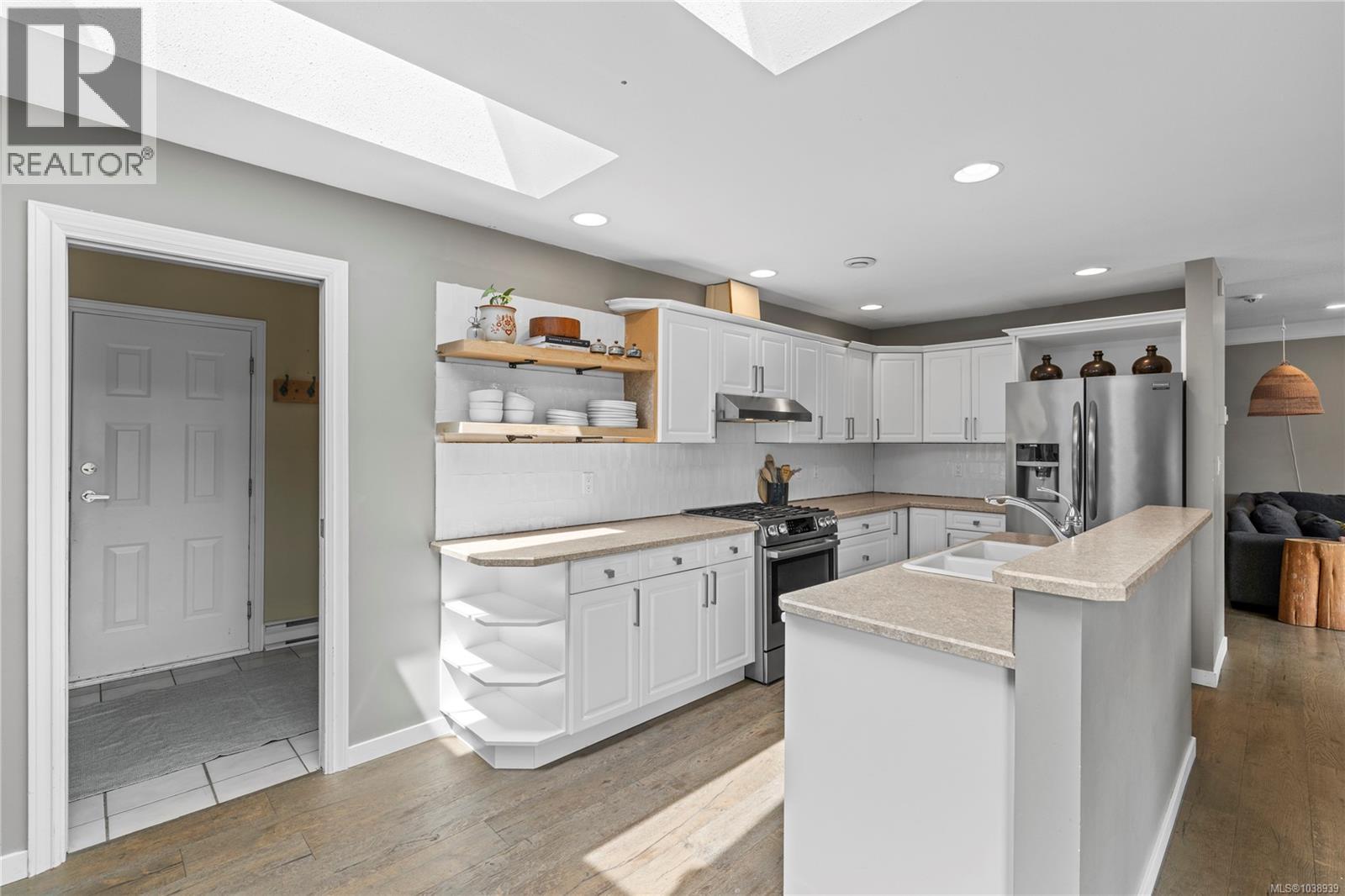 225 Crabapple Cres - 32