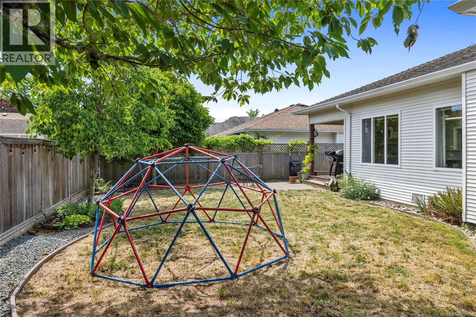225 Crabapple Cres - 48