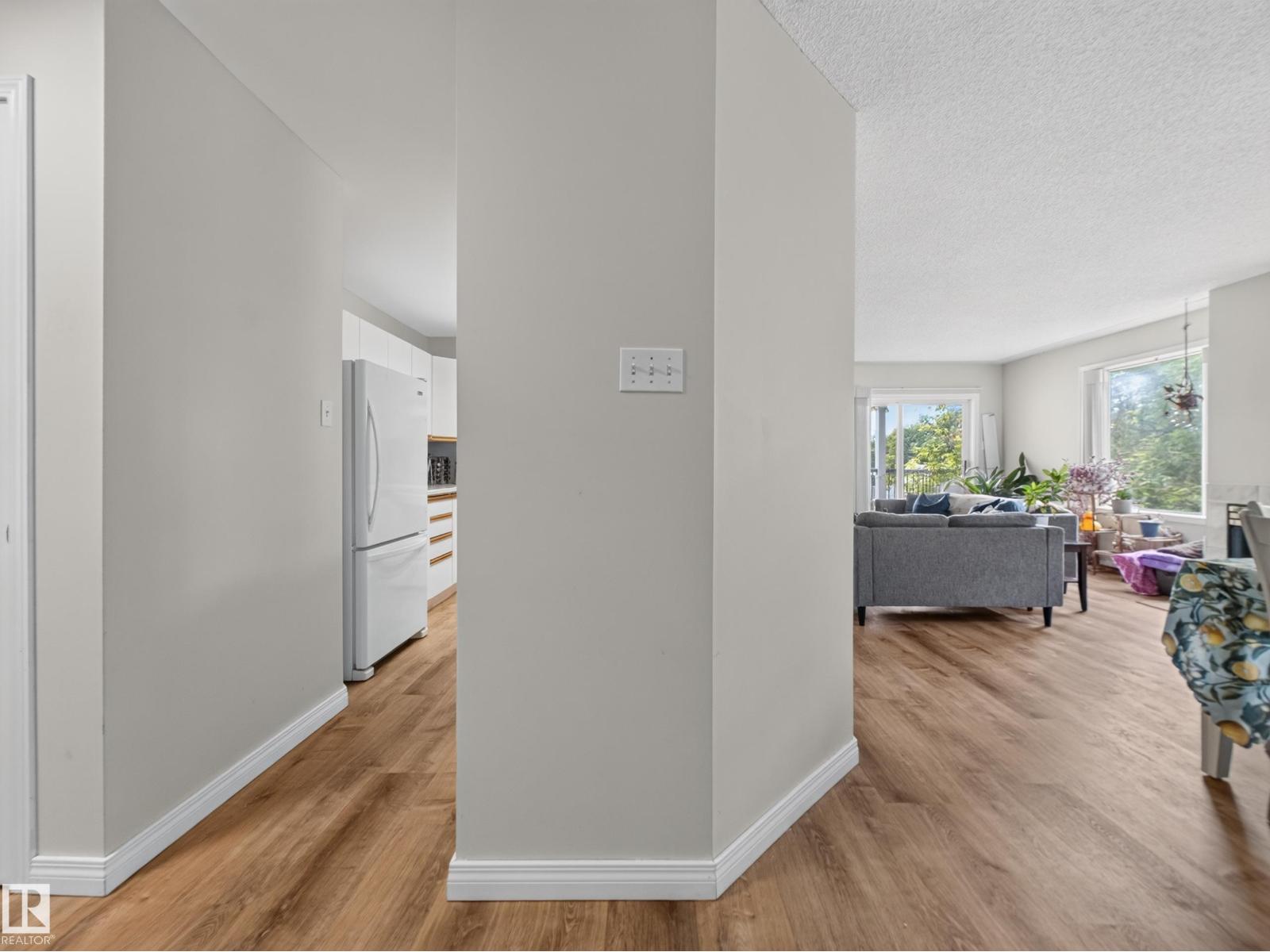 #301 10816 76 AV NW - 28