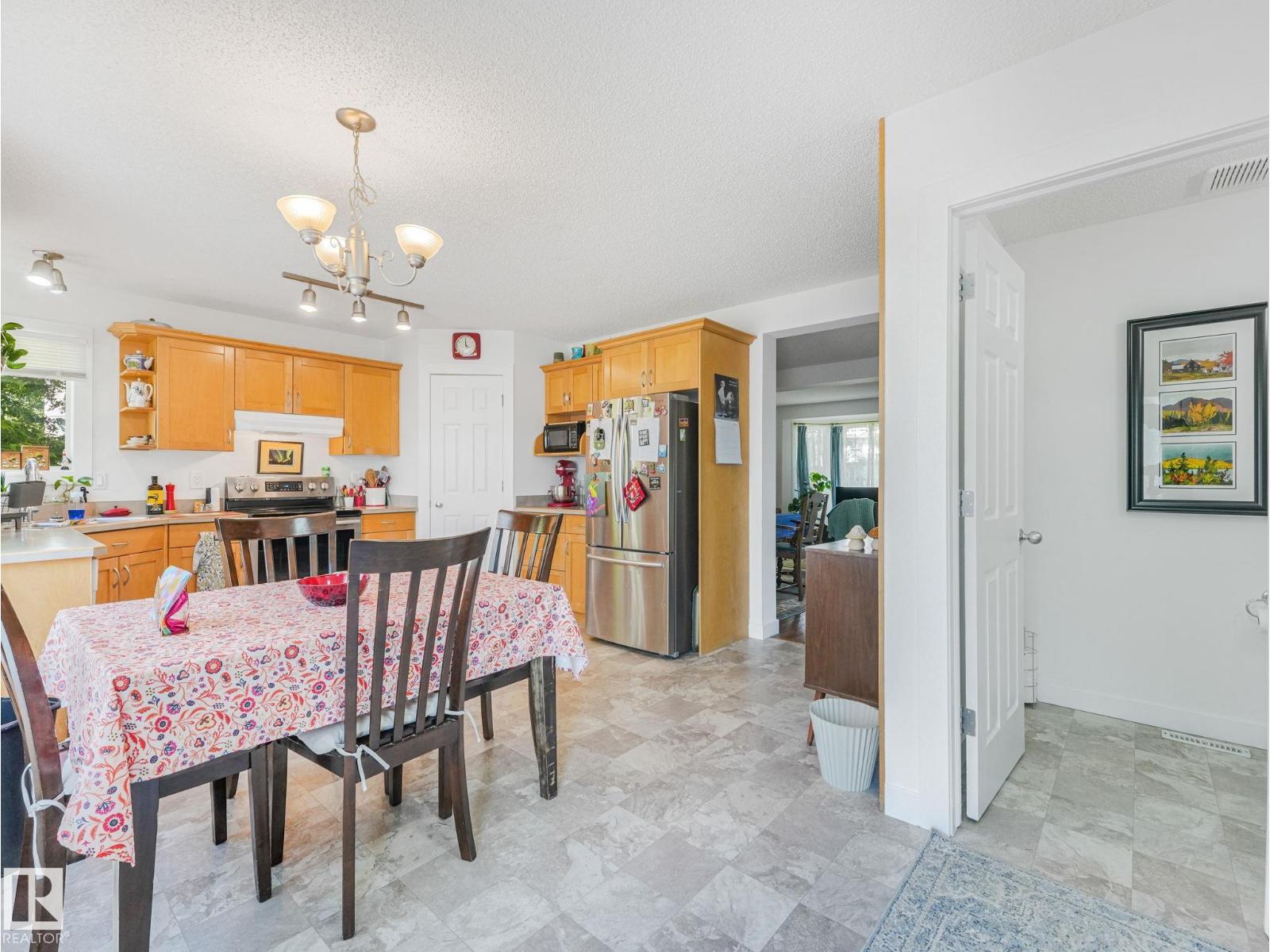 8 CRAIGEN CO — photo 15