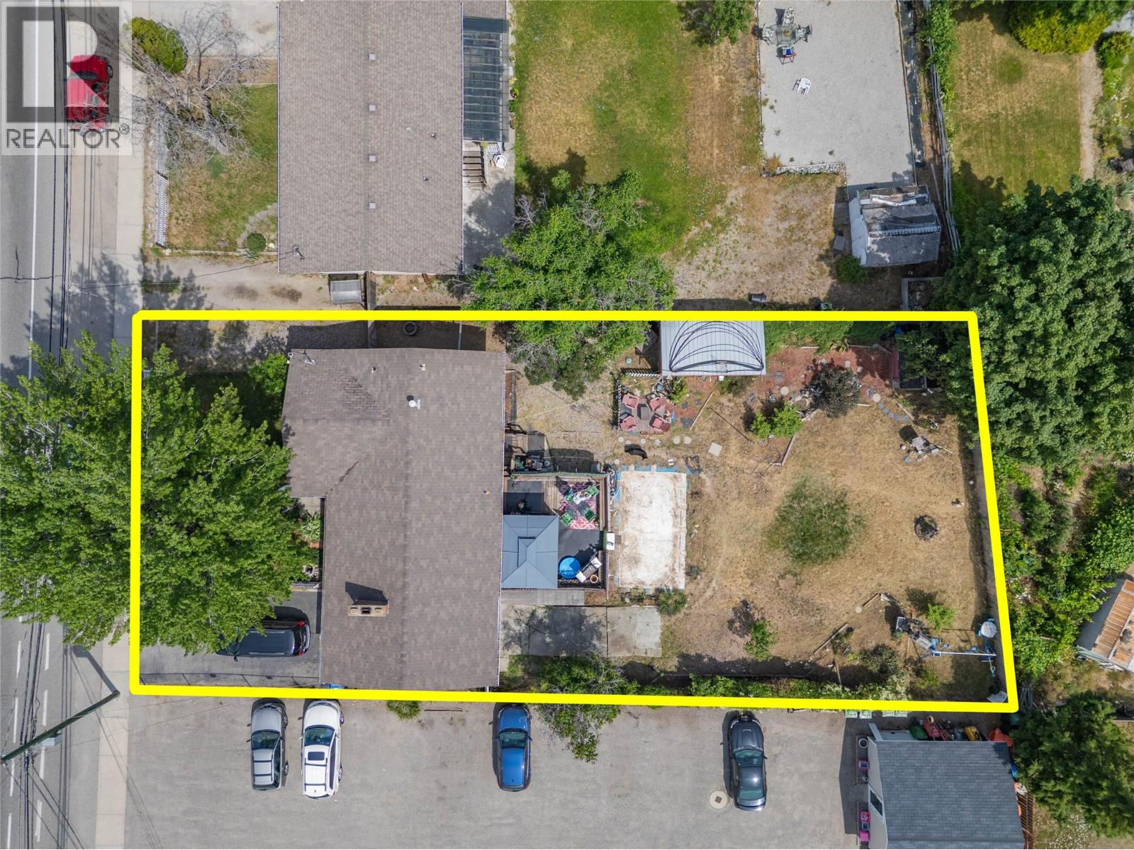  585 Rutland Road South, Kelowna