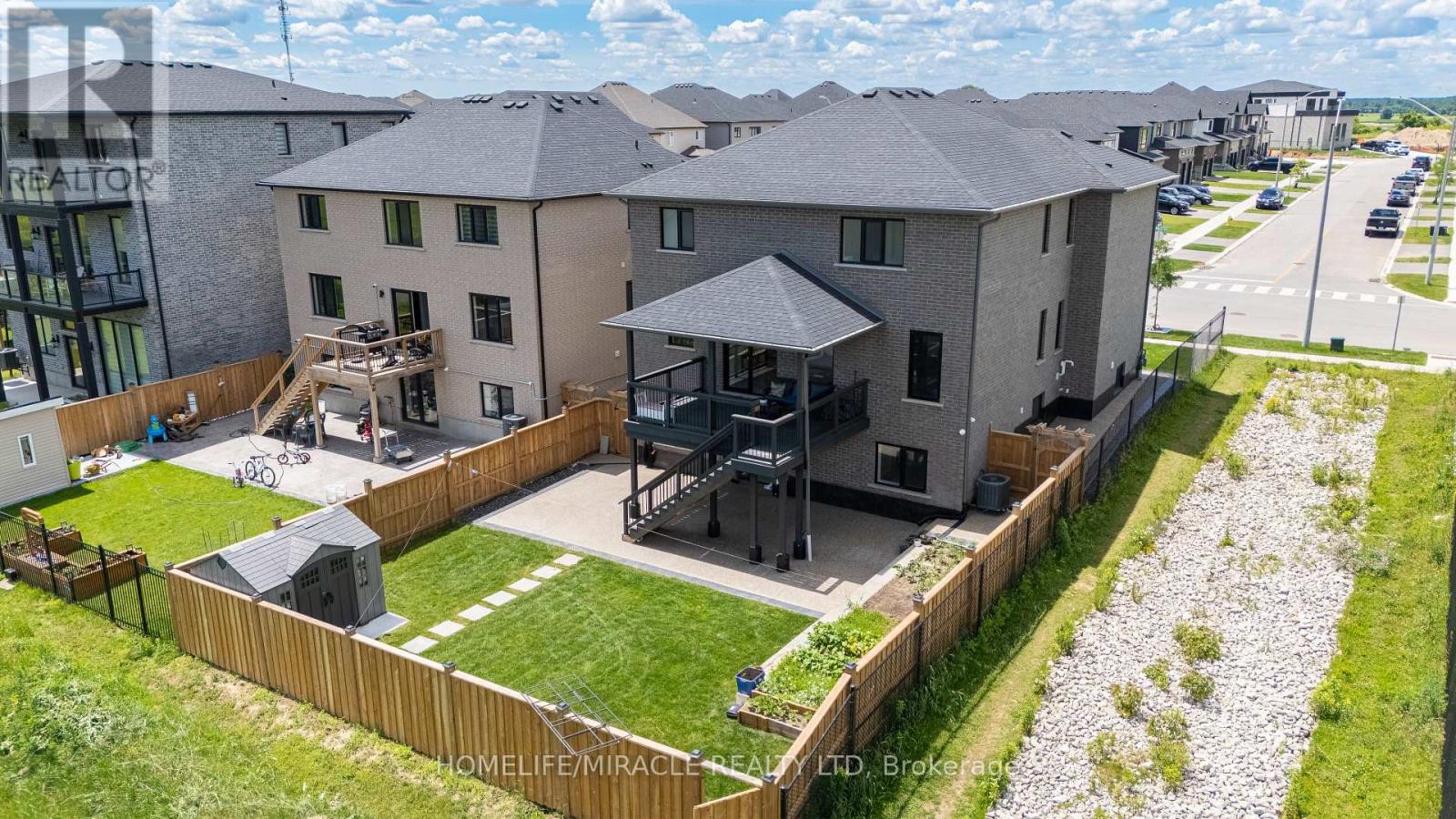 42 GRANDVILLE CIRCLE - 47