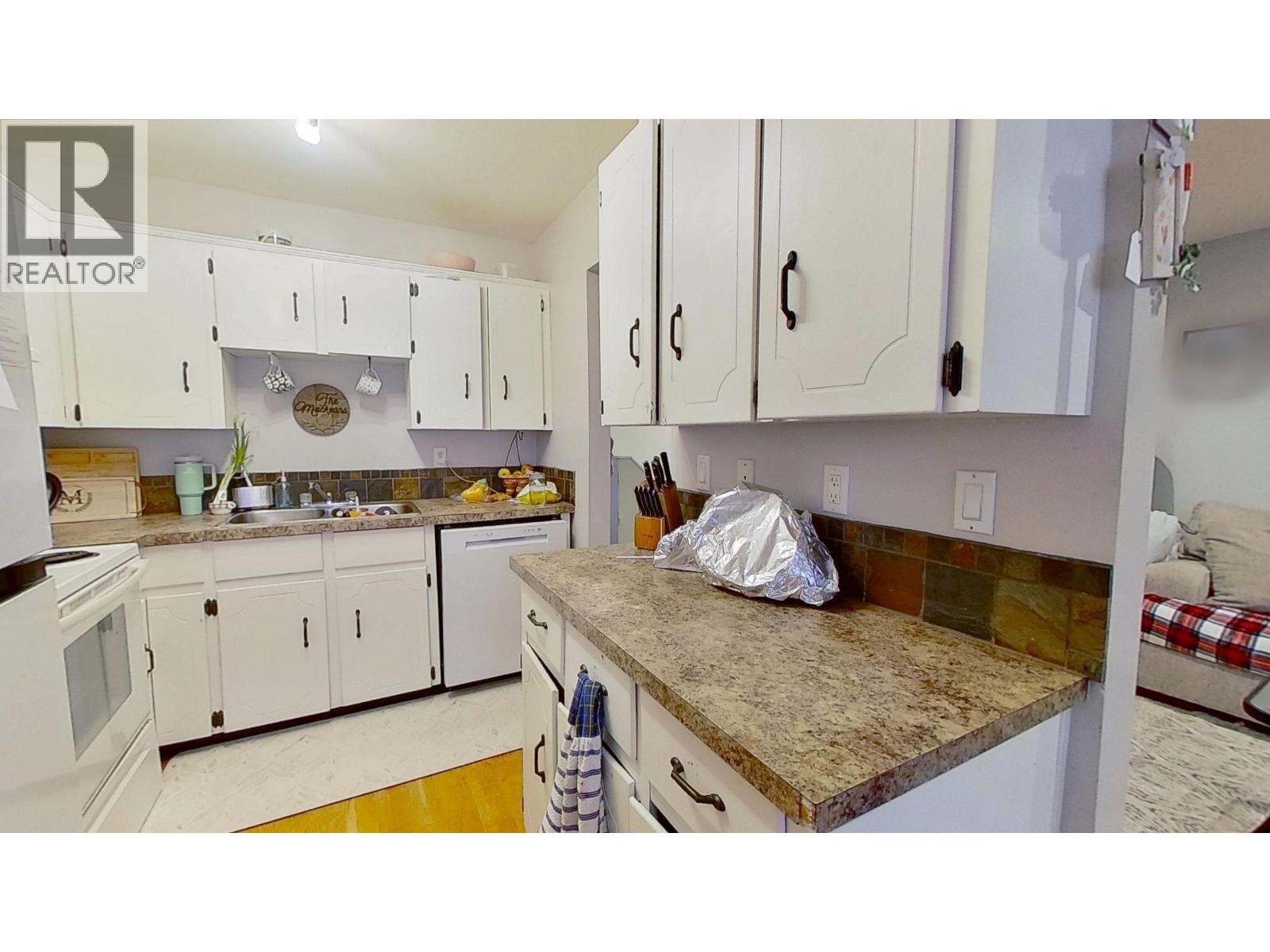 9114 86 STREET - 10