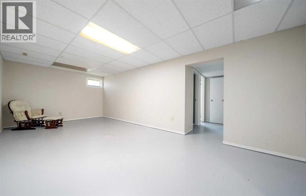 265 Sprague Way SE — photo 22