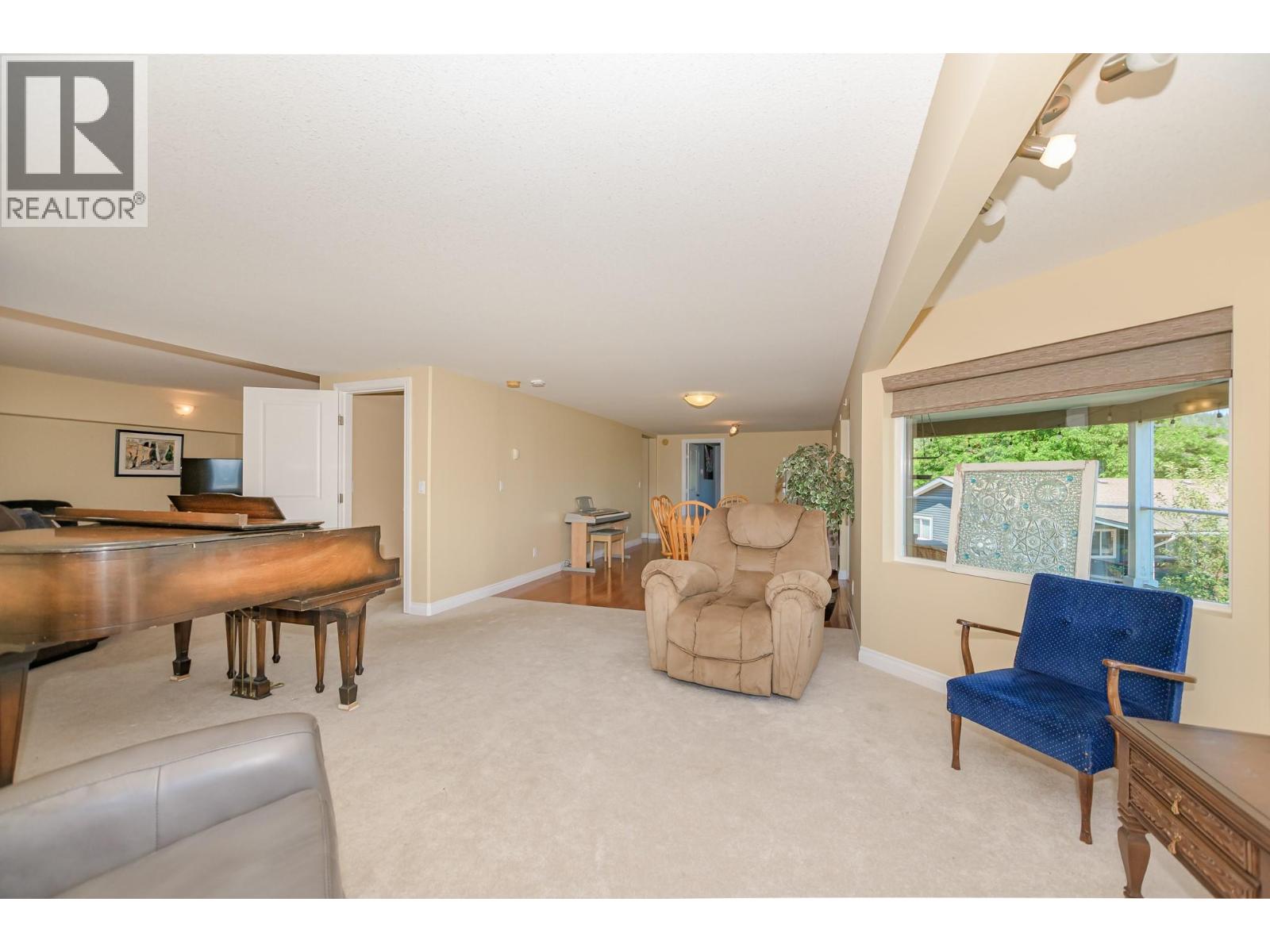 109 Revel Crescent - 32