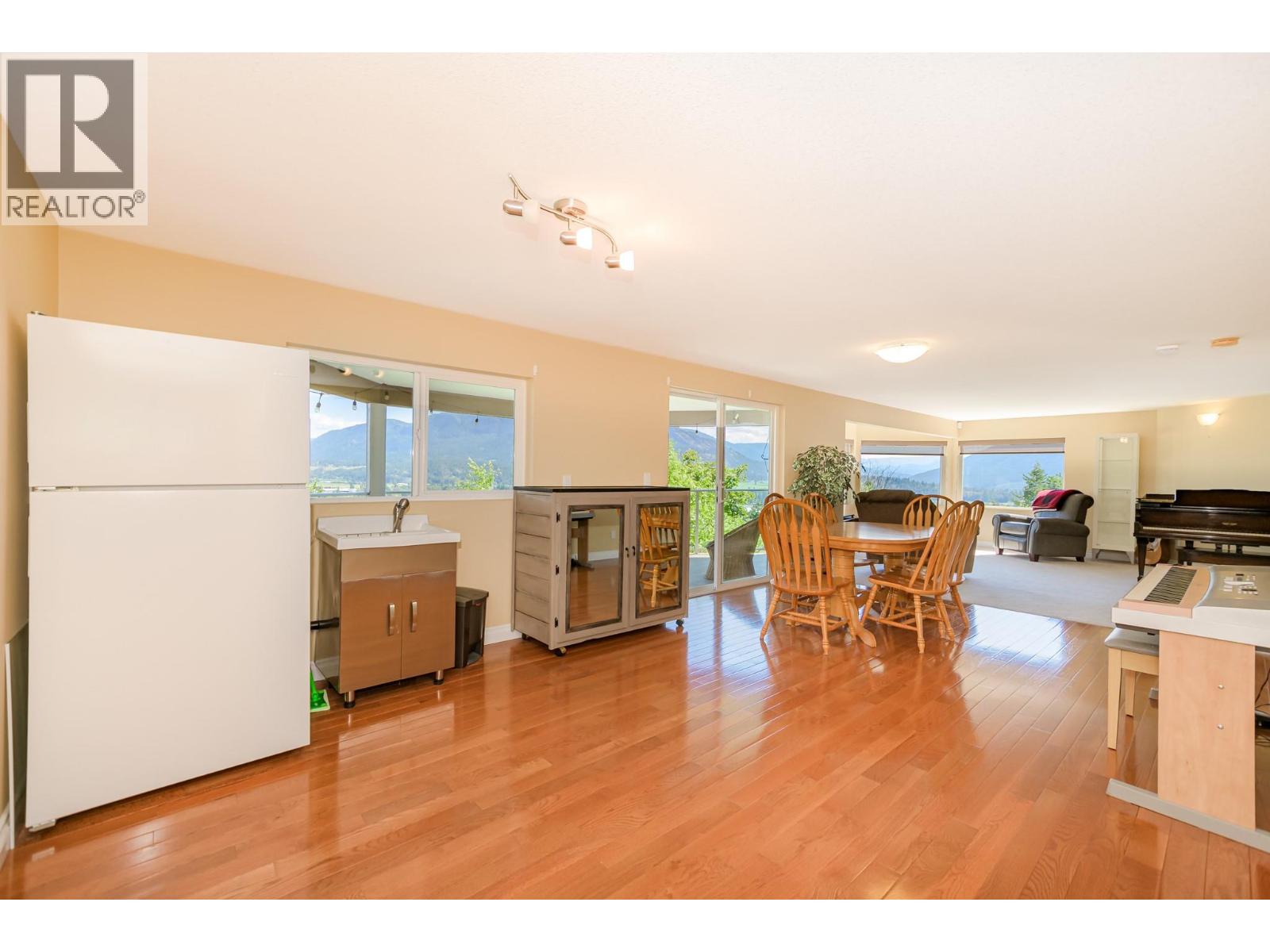 109 Revel Crescent - 35