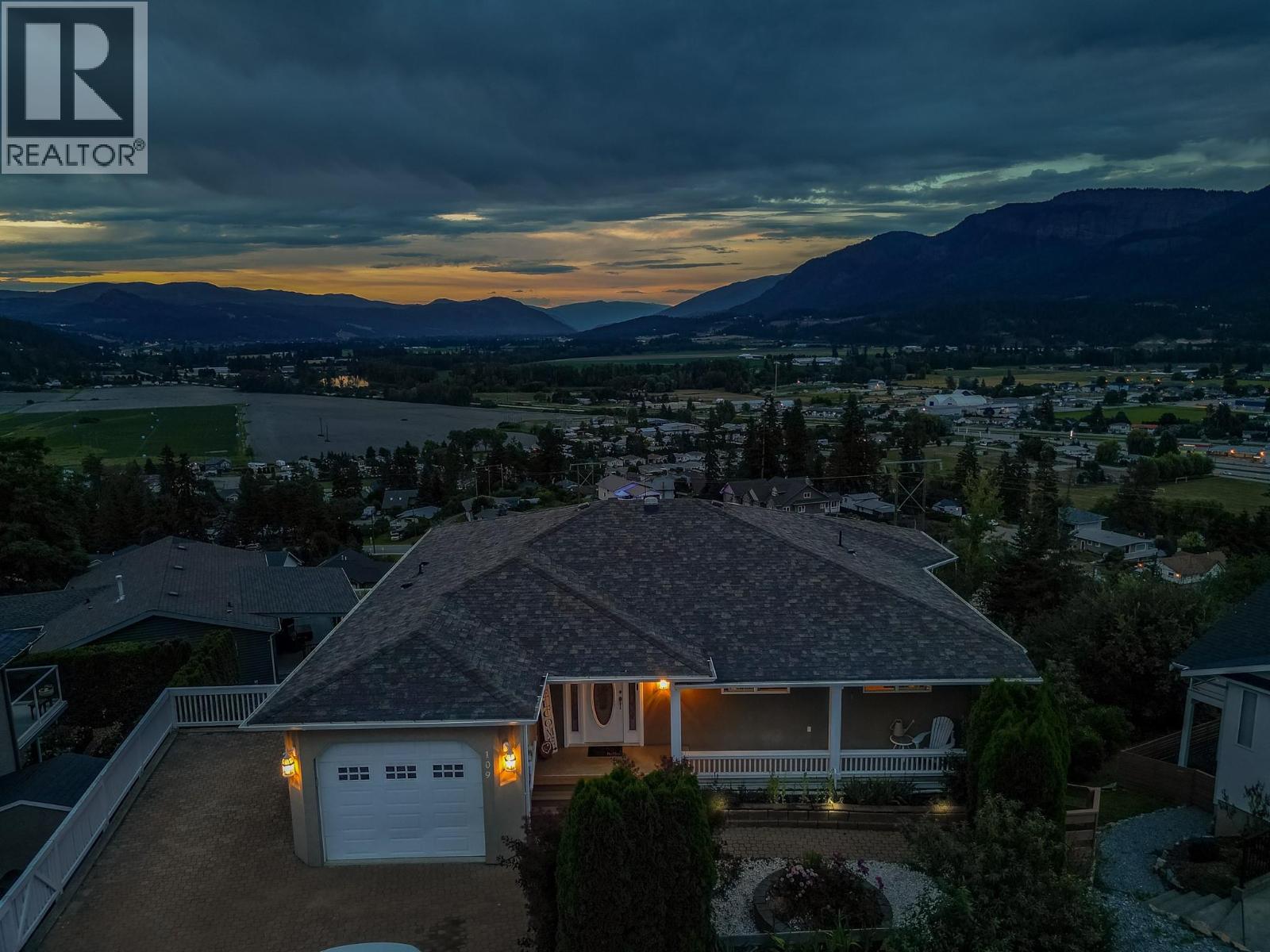 109 Revel Crescent - 2