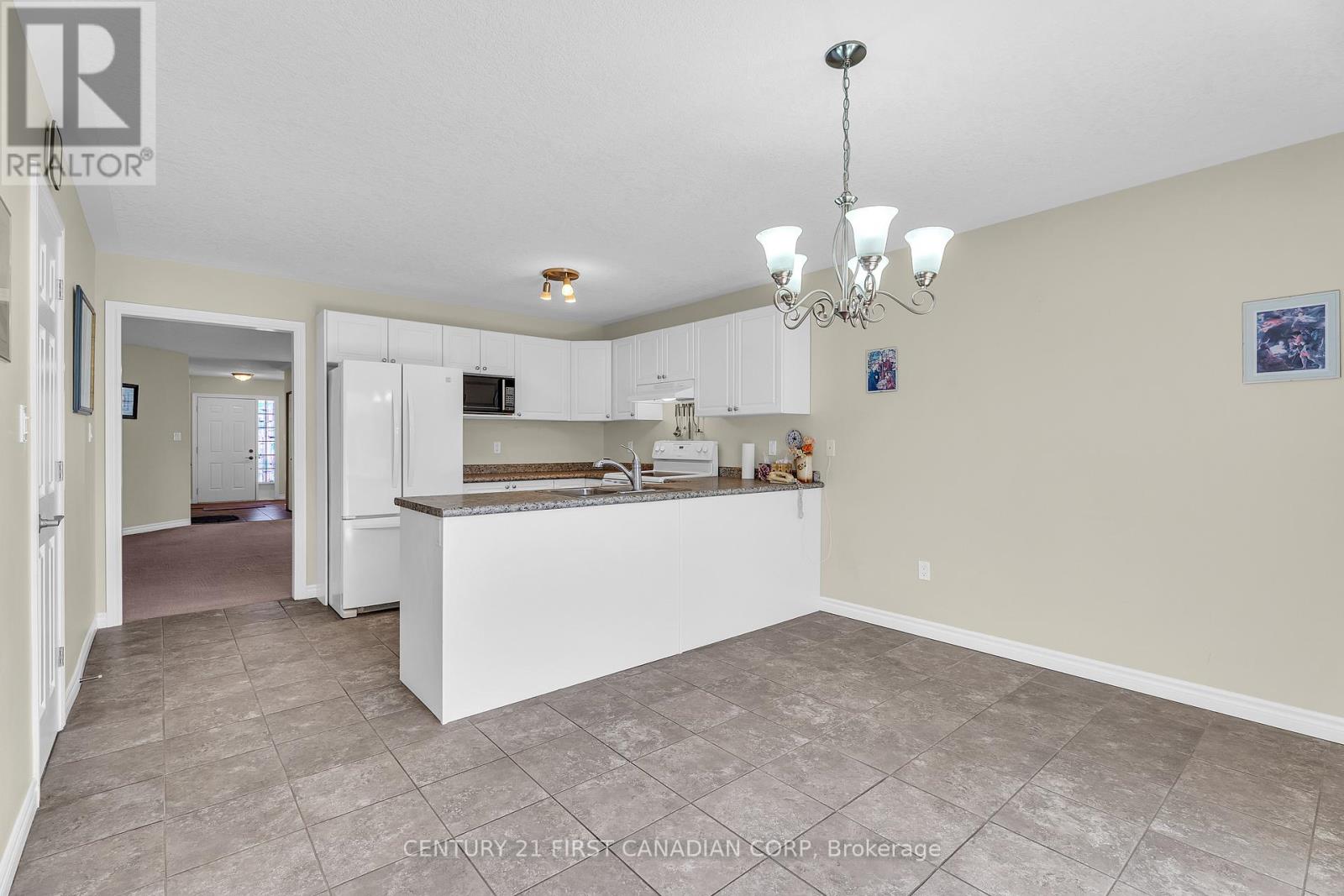 3191 SINGLETON AVENUE - 19