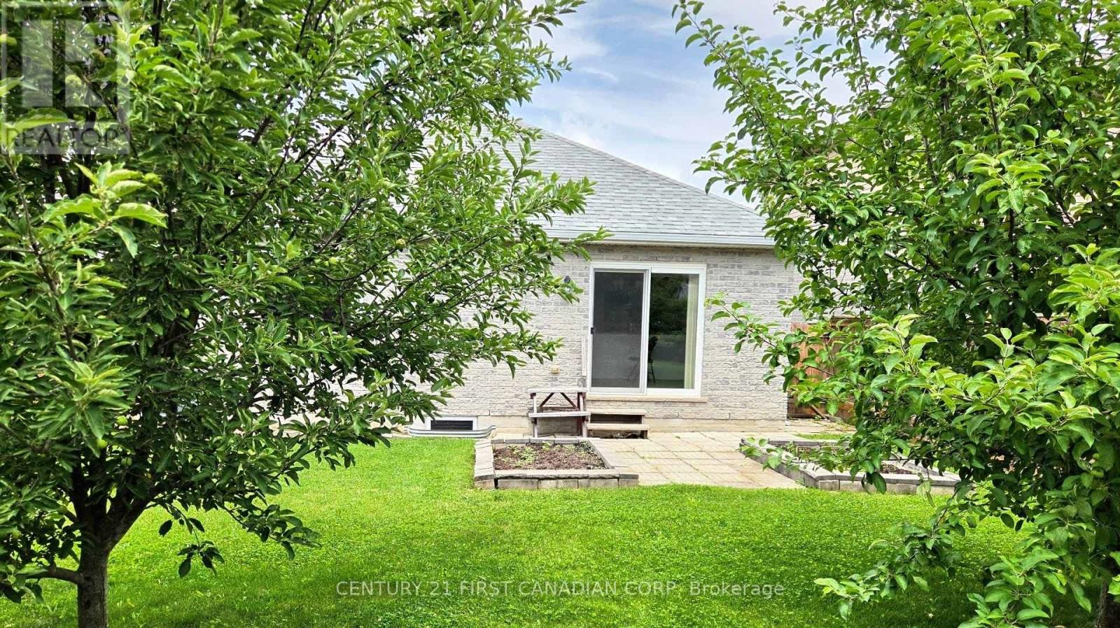 3191 SINGLETON AVENUE - 37