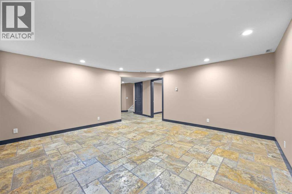 139 Tuscany Ridge Close NW — photo 40