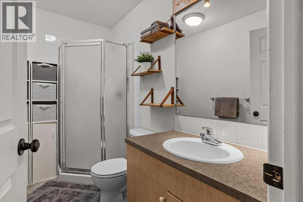 204, 512 Bow Valley Trail - photo 3