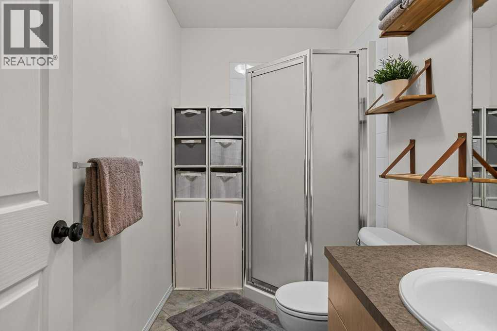 204, 512 Bow Valley Trail - photo 4