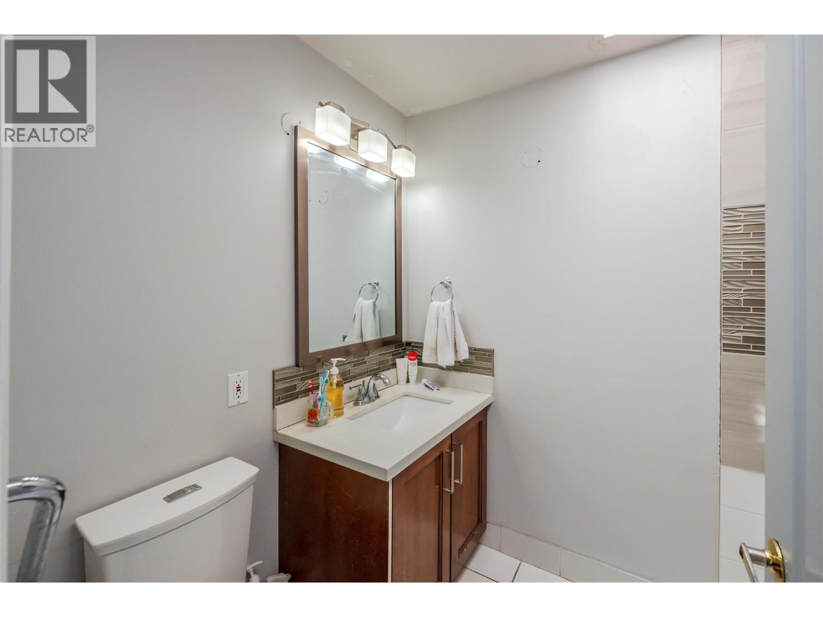 6128 Saint martin Place - 28