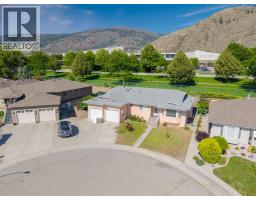 Bedroom - 6128 Saint Martin Place, Oliver, BC V0H1T0 Photo 14