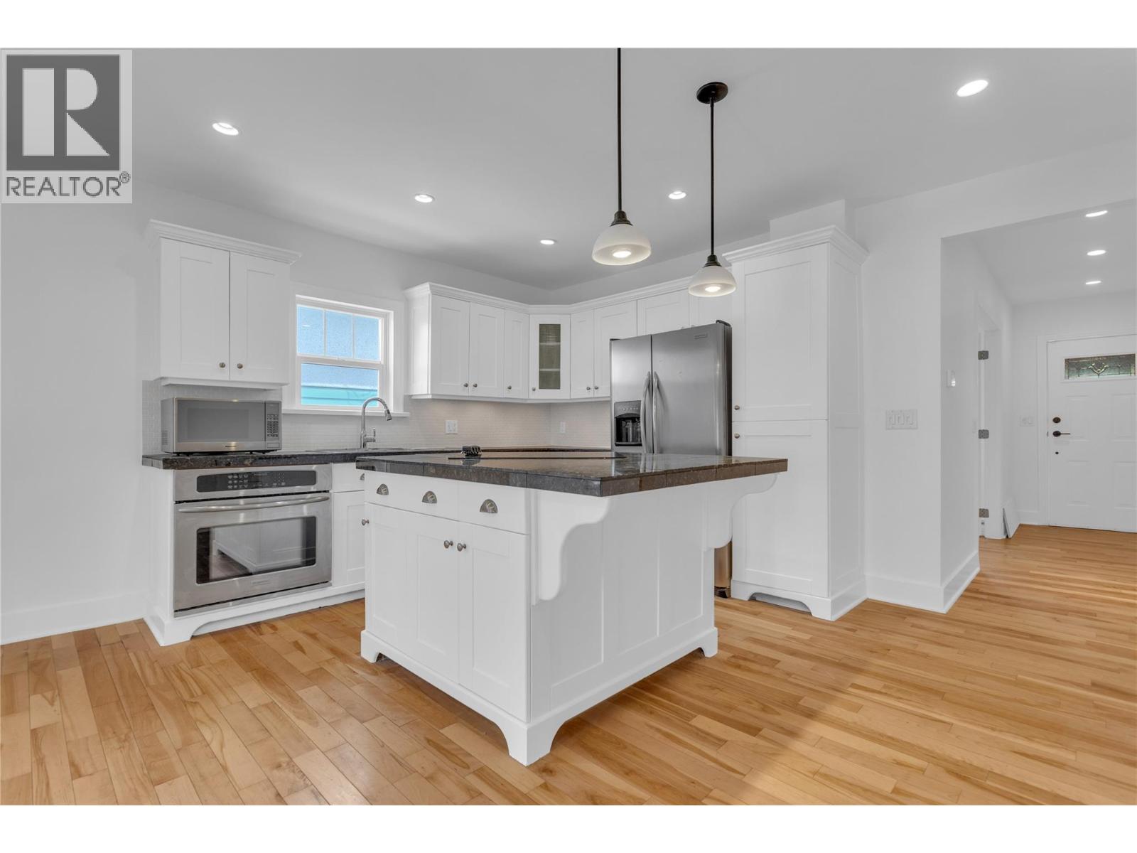  756 Stockwell Avenue, Kelowna