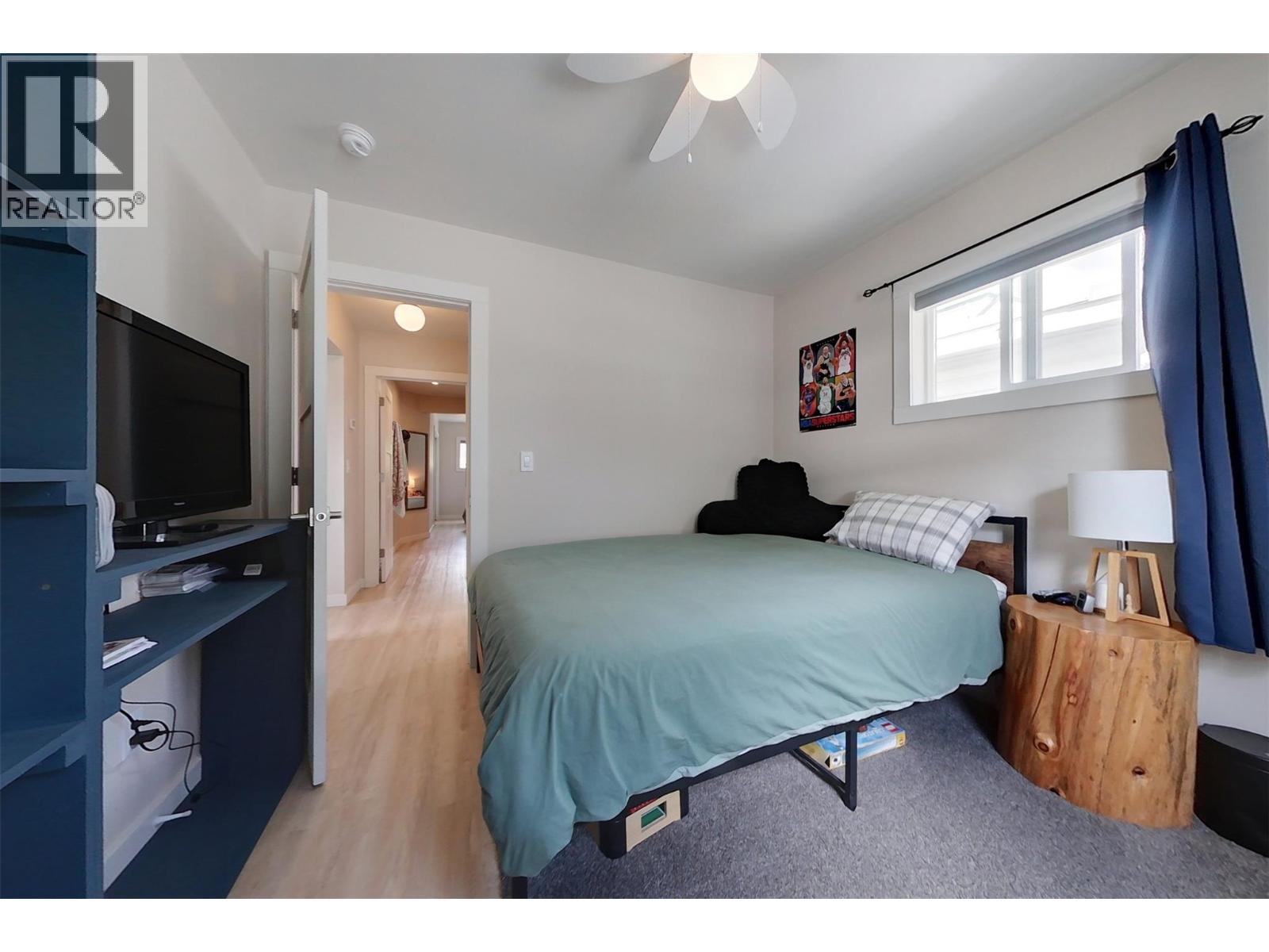 33 WALLINGER Avenue photo 12