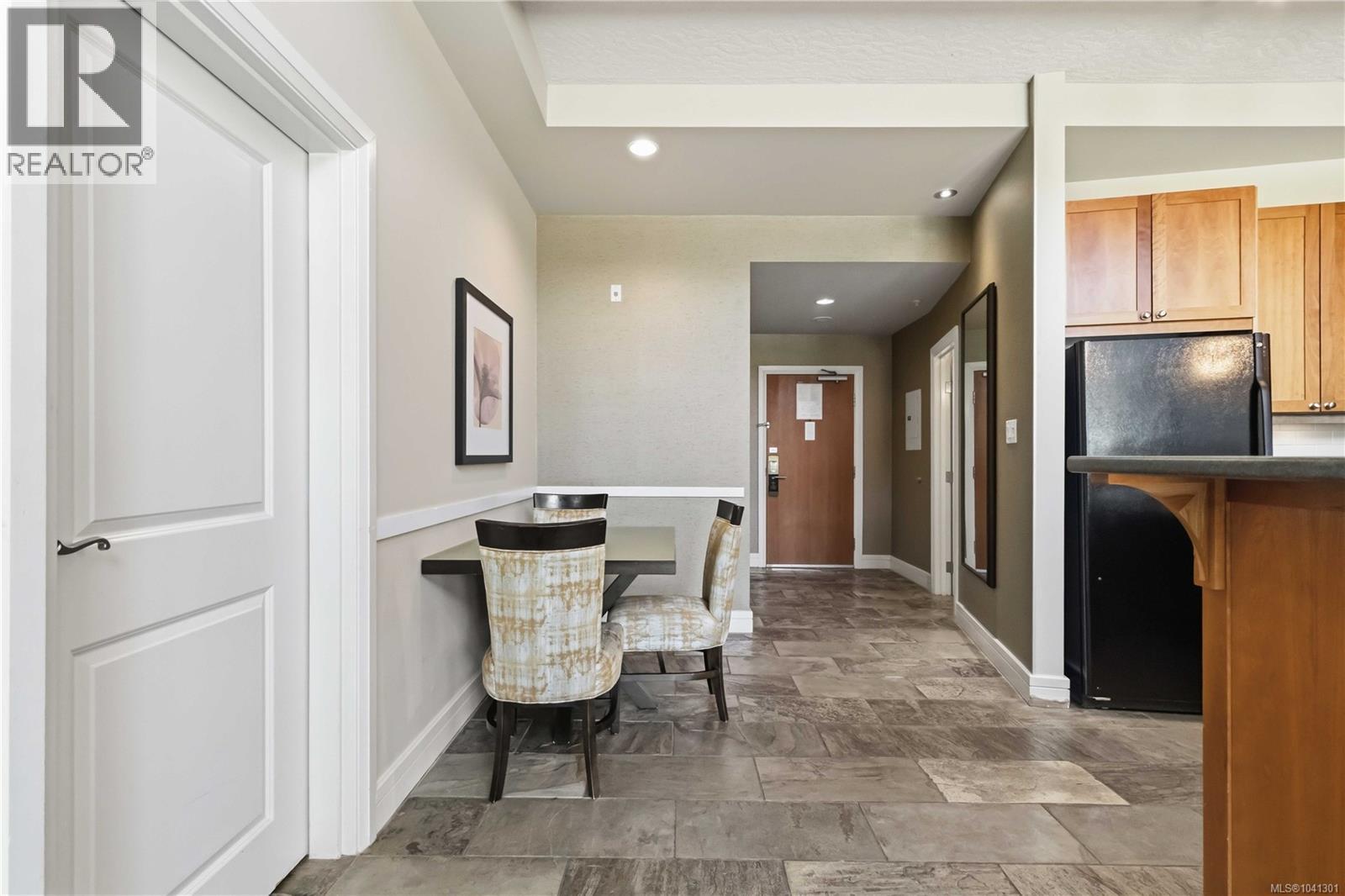 #316B 1376 Lynburne Pl - 21