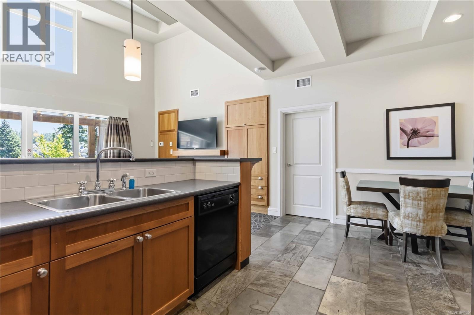 #316B 1376 Lynburne Pl - 24