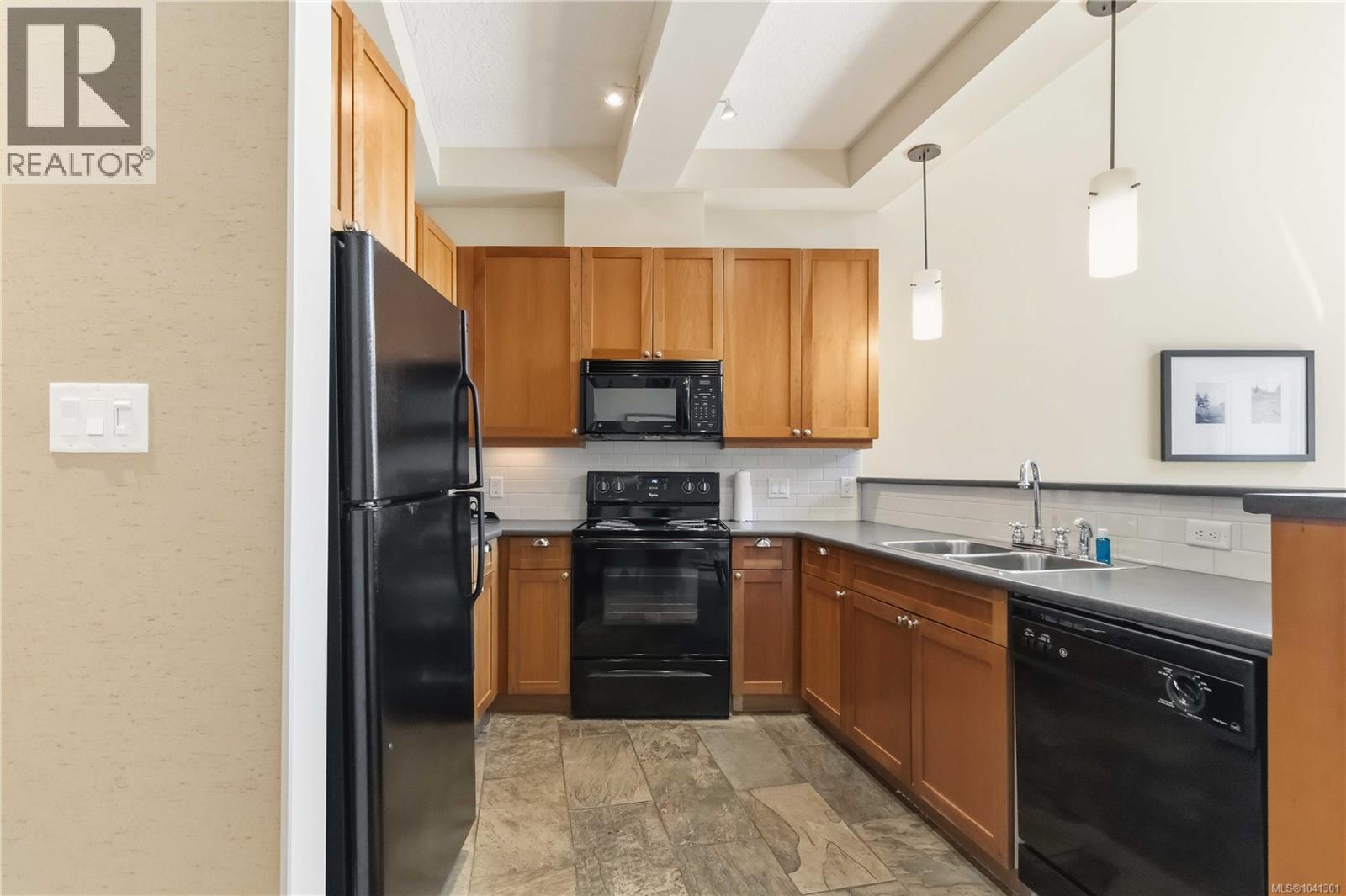 #316B 1376 Lynburne Pl - 28